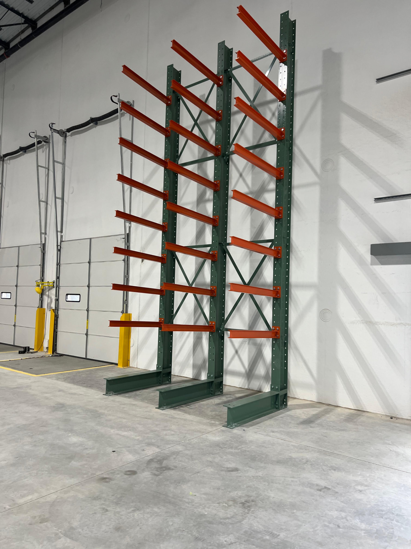 Warehouse pallet racking installation